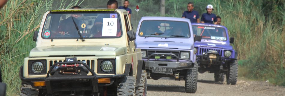 Wisata Off Road dengan Suzuki Caribian