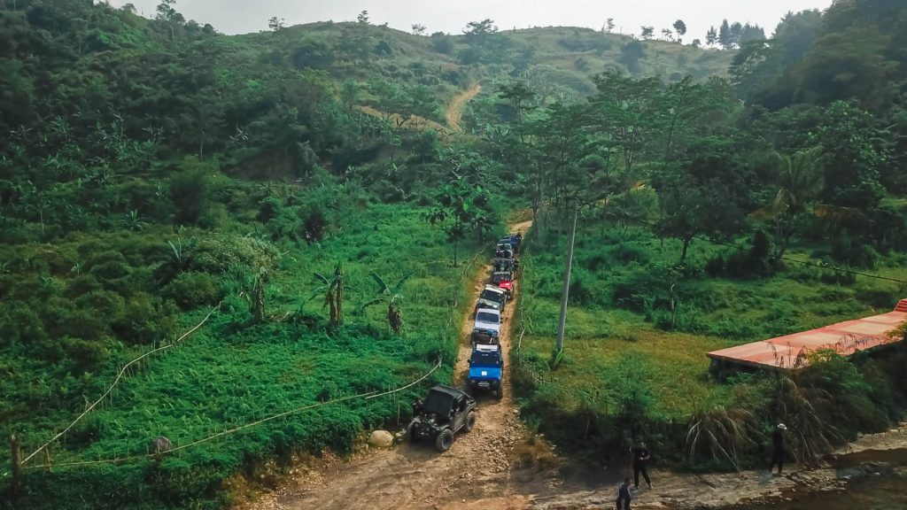rekomendasi offroad cikole bandung untuk gathering startup 
